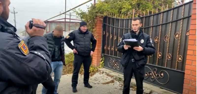 Моторошне вбивство сім'ї в Одеській області: чоловіка забили до смерті кулаками, дружину - зарізали скальпелем