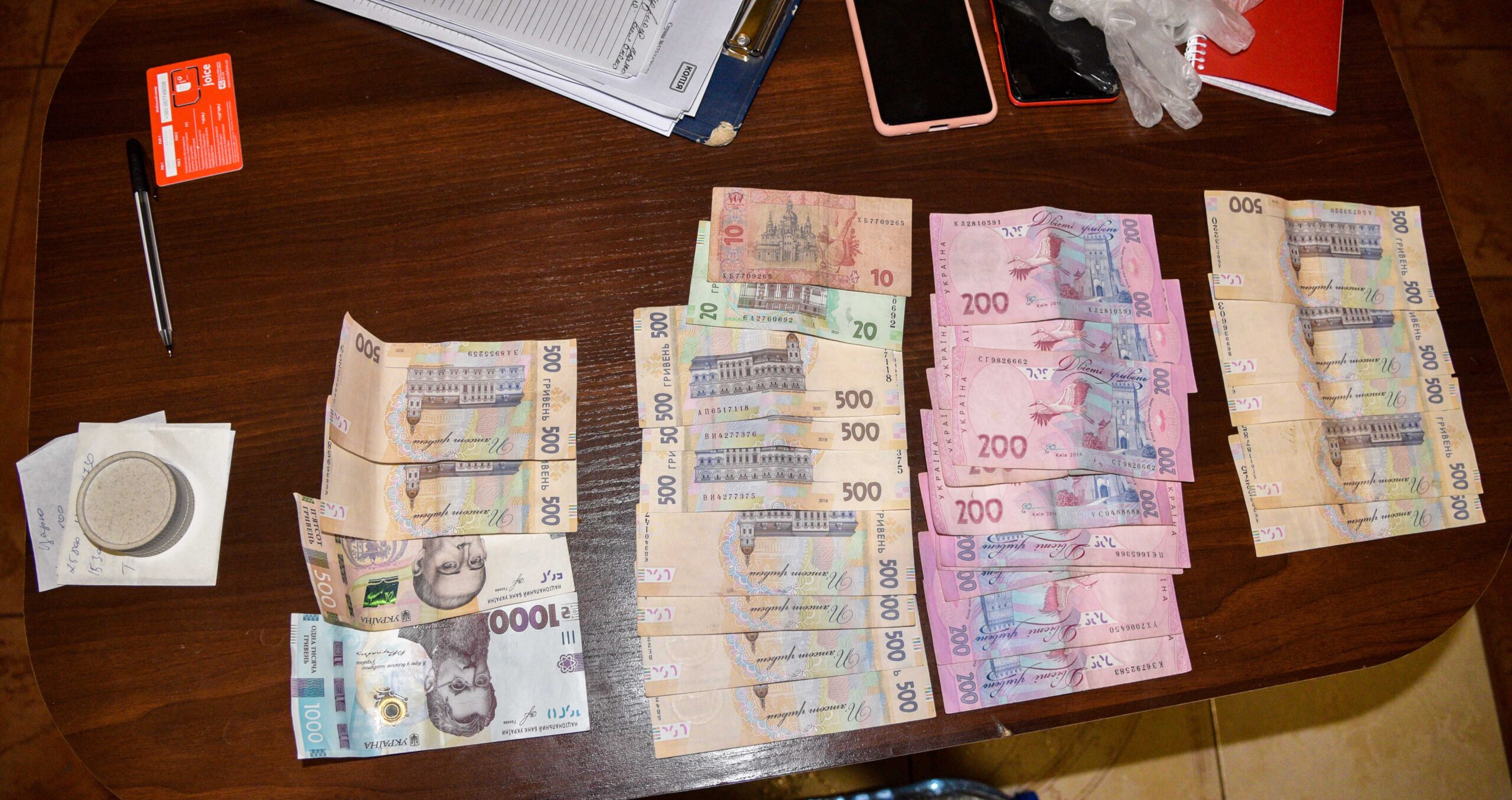 Шукала жінок, яким потрібні гроші: в Одесі затримали молдаванку, яка організувала бордель