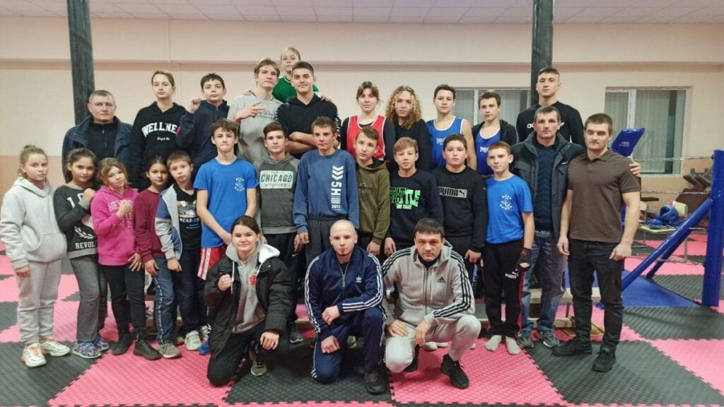 У селі Павлівської громади відкрили справжню боксерську спортивну залу