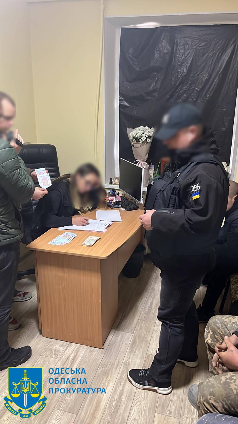 Задержан житель Болградского района, который пытался подкупить начальницу следственного райотдела полиции