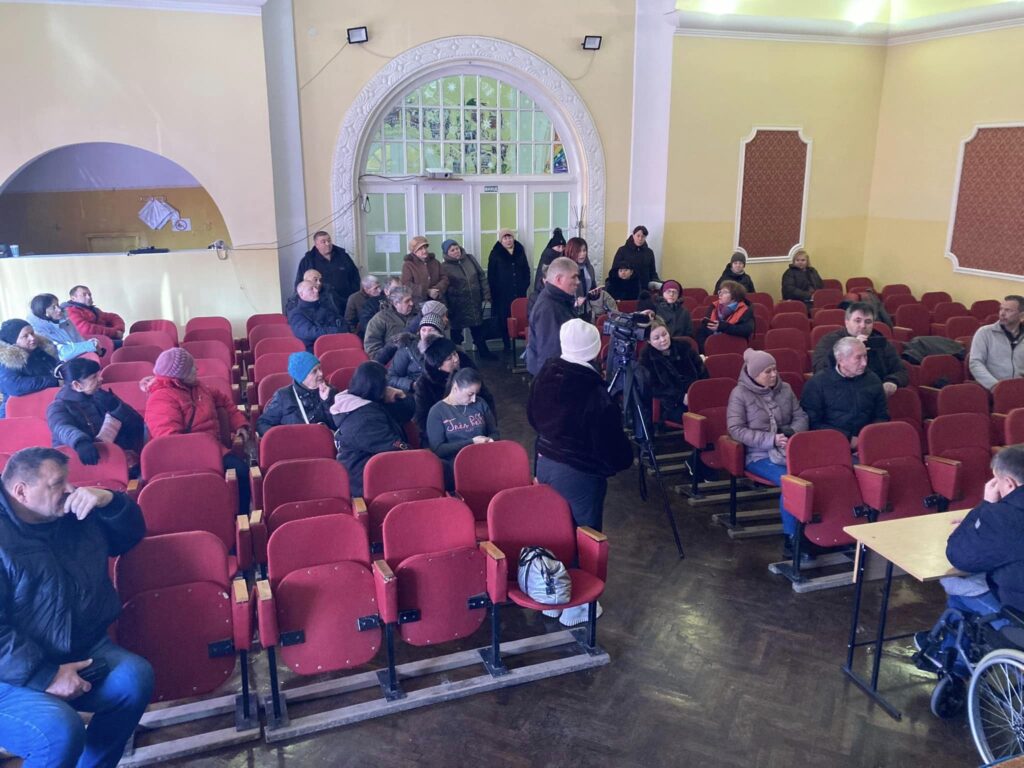 В Рени состоялась встреча представителей ДТЭК с жителями громады: что интересовало людей и к чему пришли