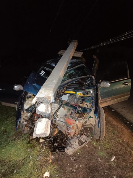 На Одещині п'яний водій протаранив стовп: постраждала пасажирка авто
