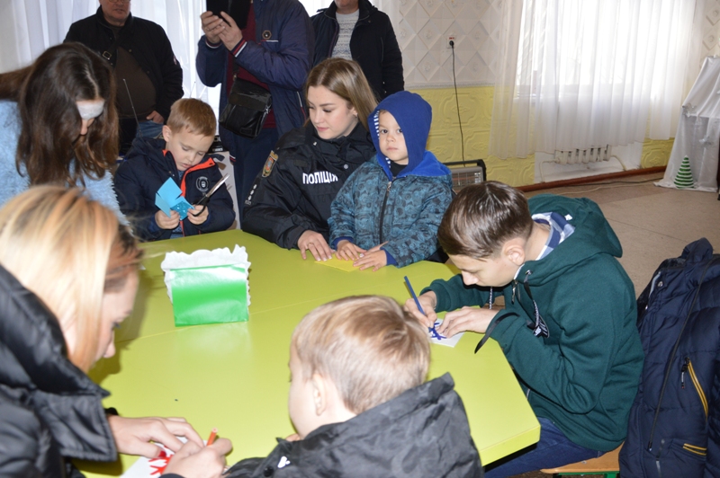 Кілійські правоохоронці і вогнеборці разом з працівниками культури організували свято для дітлахів