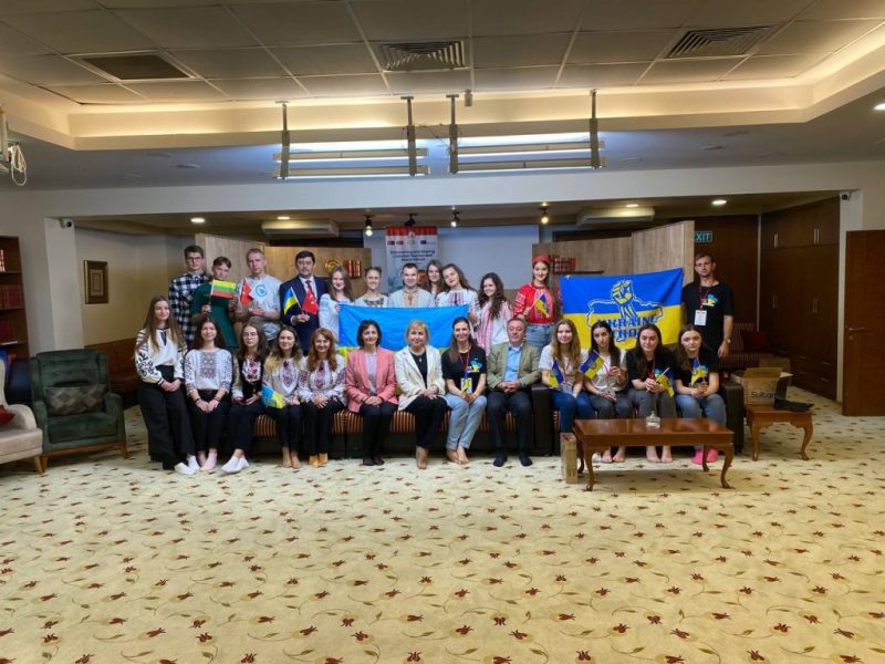 Студенти Ізмаїльського університету з'їздили до Стамбулу, де взяли участь у проєкті ЄС Erasmus+ та провели презентацію України крізь призму мікроісторії