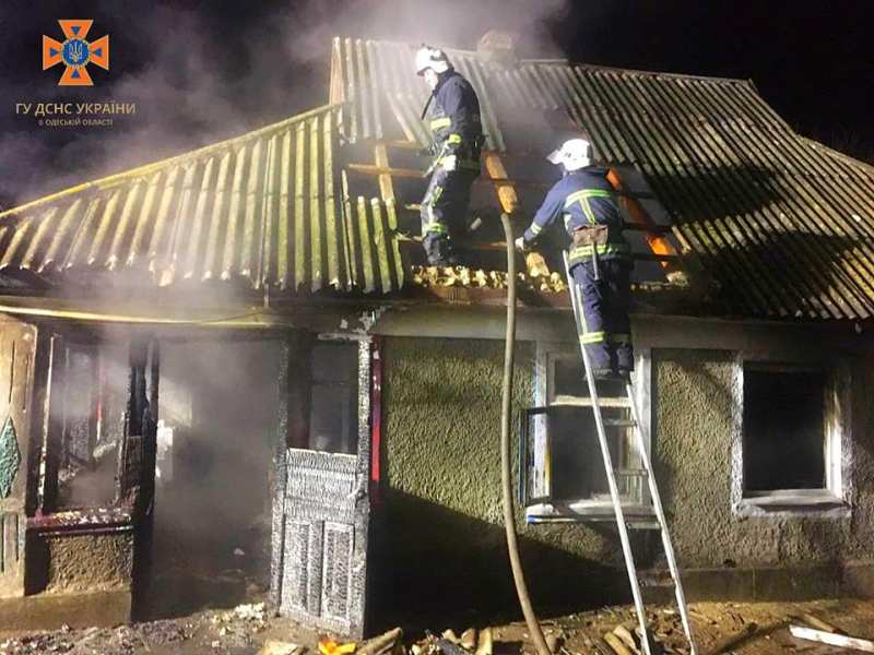 Трагедія в Святвечір: на Одещині під час пожежі загинула жінка і троє маленьких дітей