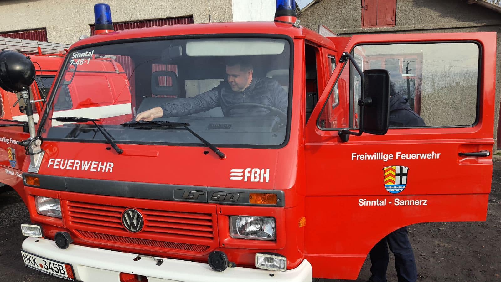 "Маневренный и довольно быстрый": Килийская пожарно-спасательная часть получила укомплектованный автомобиль Volkswagen