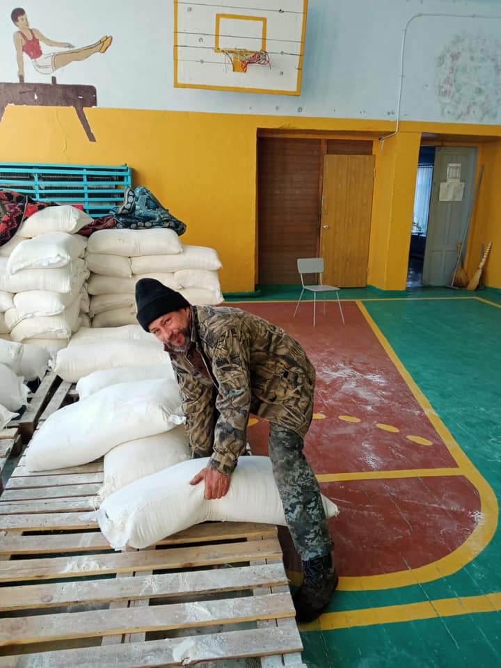 Около 22 тонн - община в Белгород-Днестровском районе капитально запаслась мукой, которую теперь раздадут местным жителям