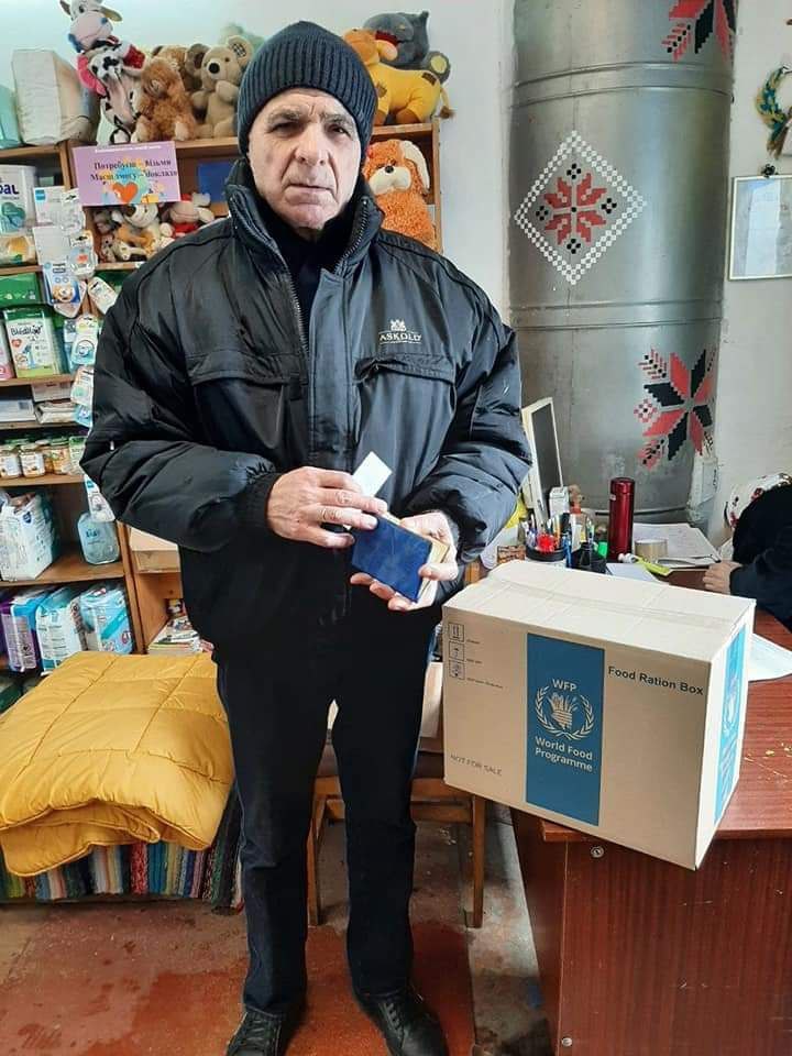 Переселенцы и нуждающиеся жители Бессарабии в очередной раз получили продуктовые наборы от "Фонда Добра и Любви" Александра Дубового
