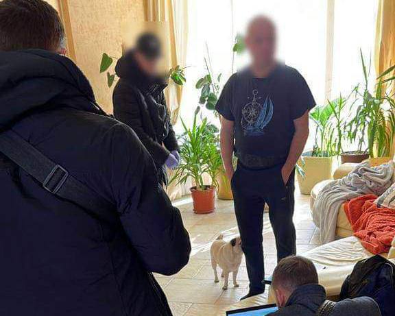 В Одесі затримали агента рф, який працював на фсб, сподіваючись «отримати» квартиру в Криму