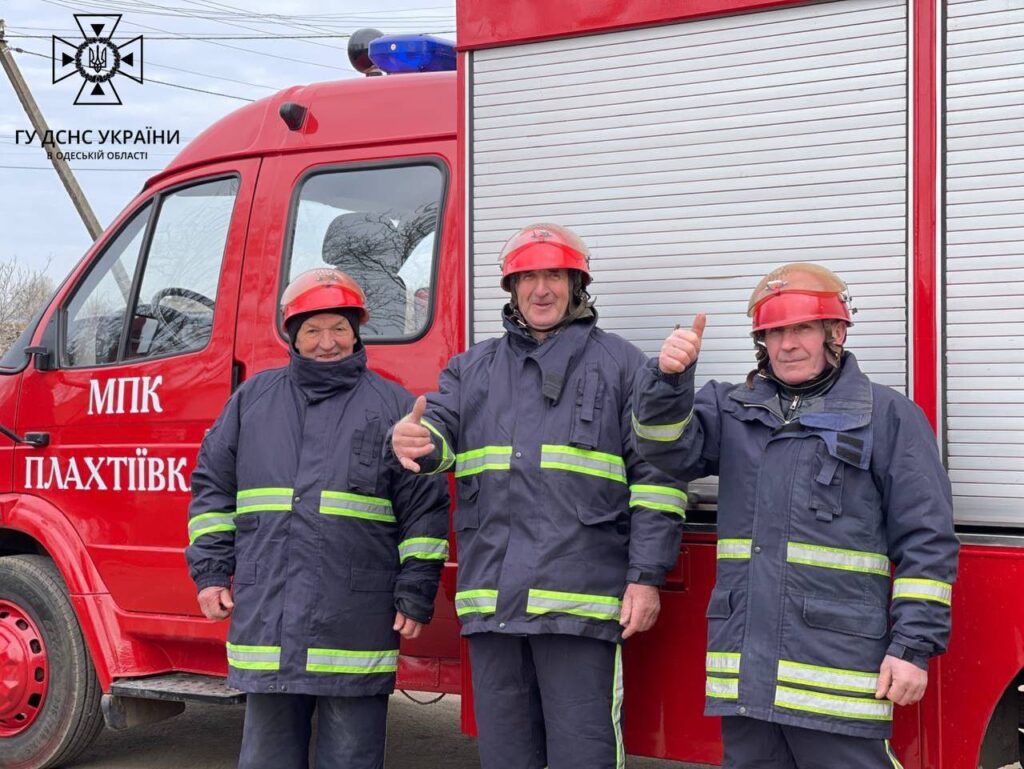 Не витрачати дорогоцінний час на подолання бездоріжжя, а бути завжди поруч: у Білгород-Дністровському районі з'явилися нові пожежні команди