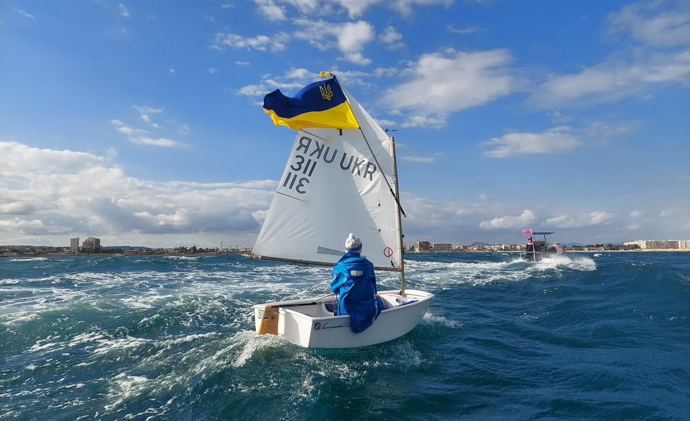 Юный яхтсмен из Белгород-Днестровского района занял первое место в международной регате