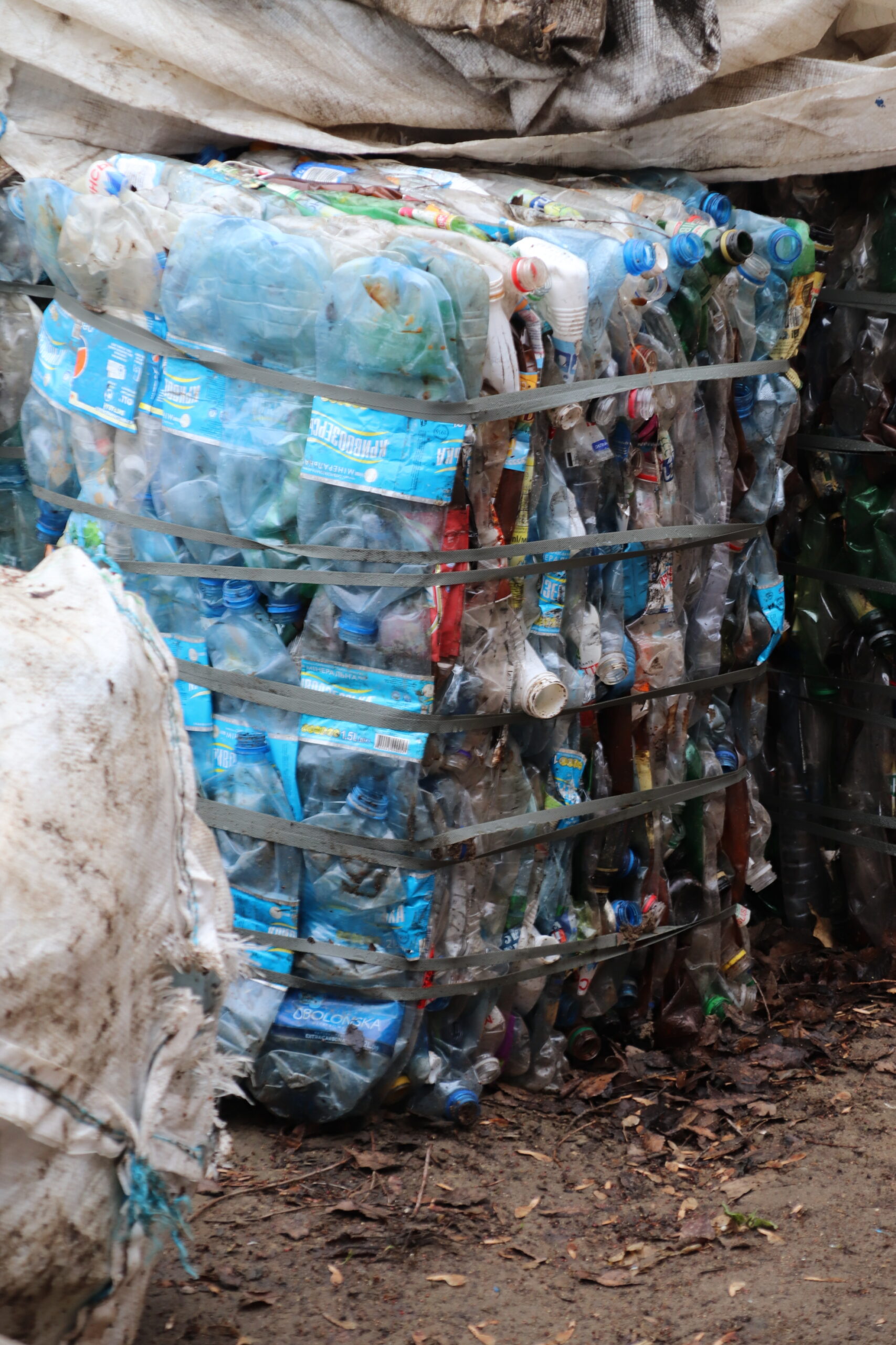 На території Болградської громади організують роздільний збір сміття. "Горводоканал" розпочав утилізувати пластик
