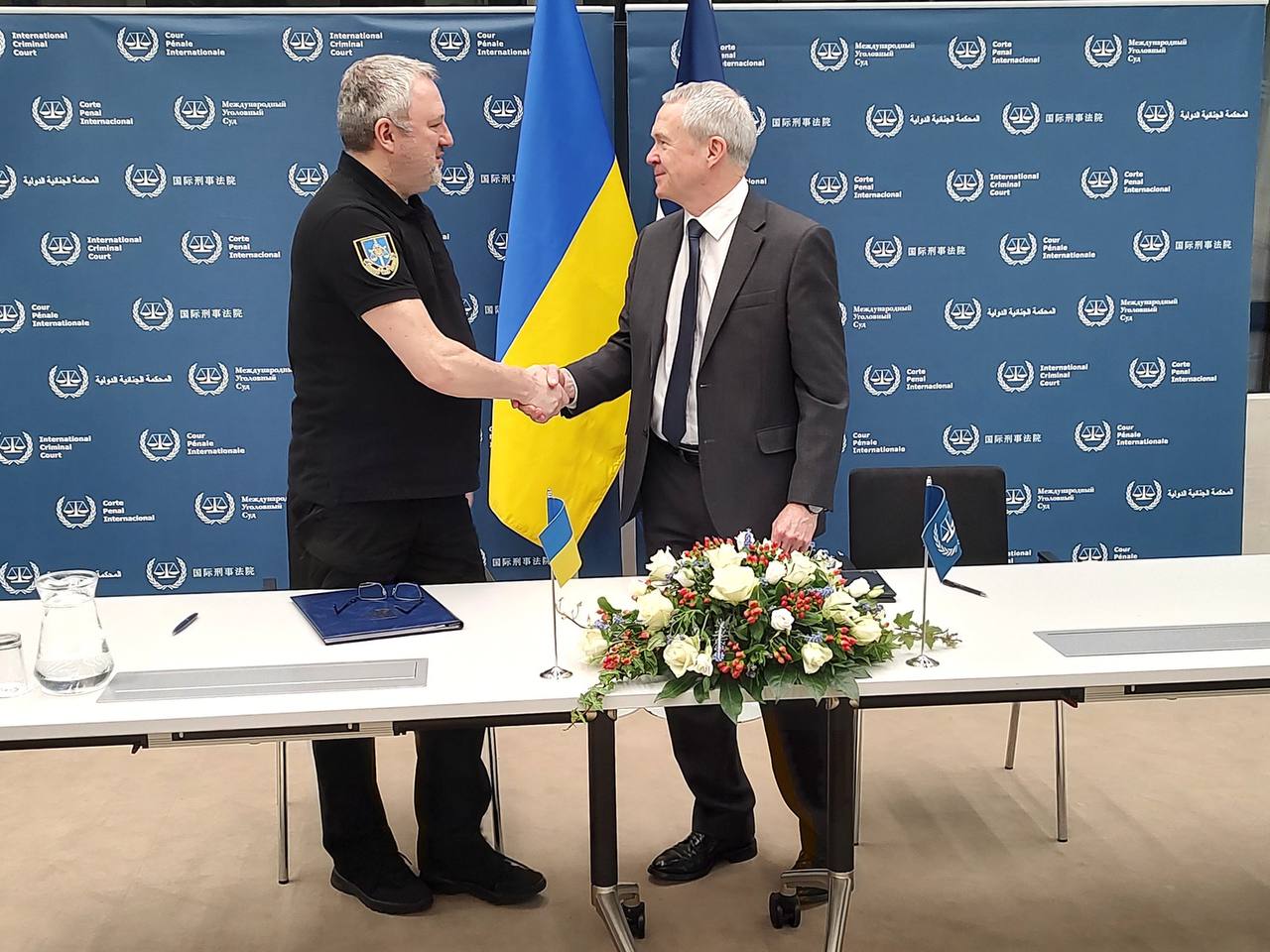 В Украине открывают Международный уголовный суд - соответствующее соглашение подписано в Гааге