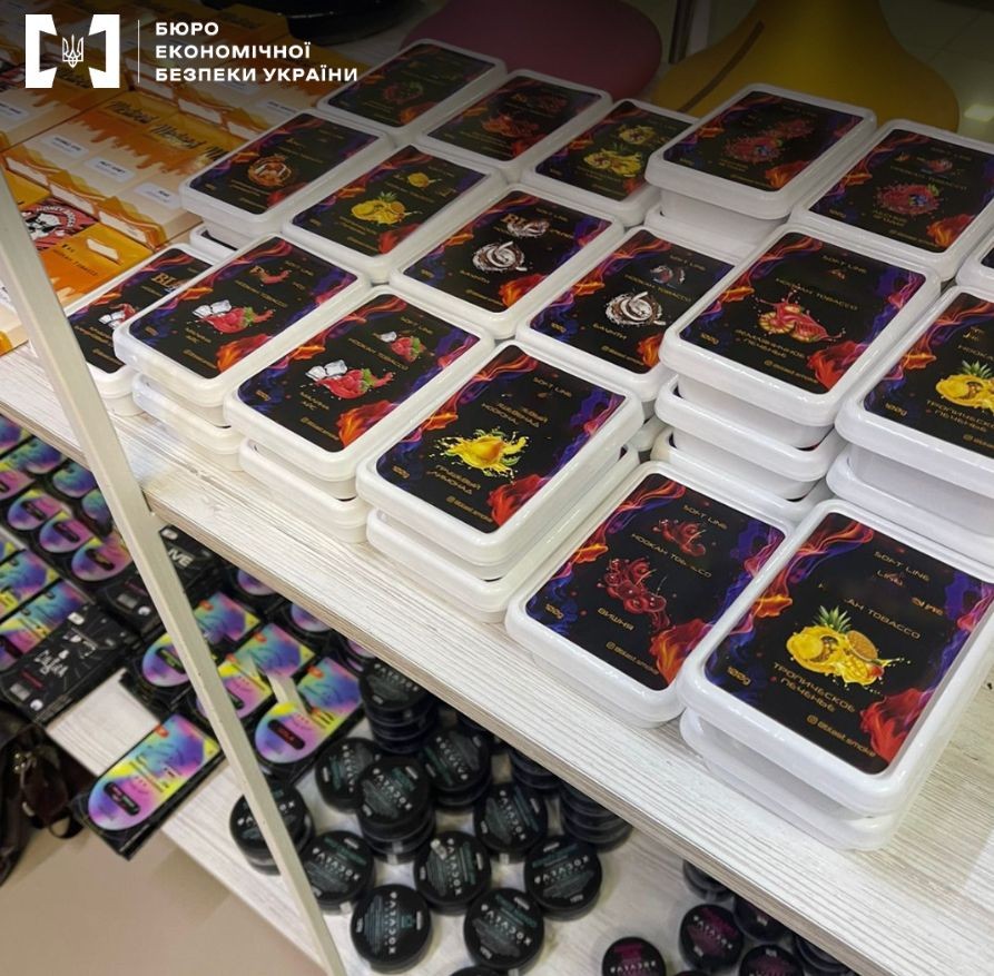 "Курилки" на 6 миллионов: БЭБ раскрыло схему незаконной продажи электронных сигарет и табака в Одесской области