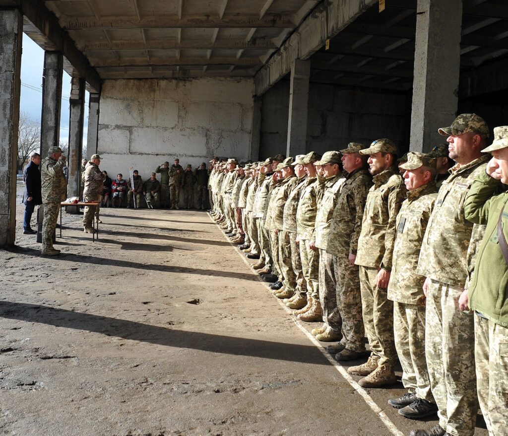 Матері полеглого Героя з Білгород-Дністровського району вручили його орден “За мужність” ІІІ ступеня