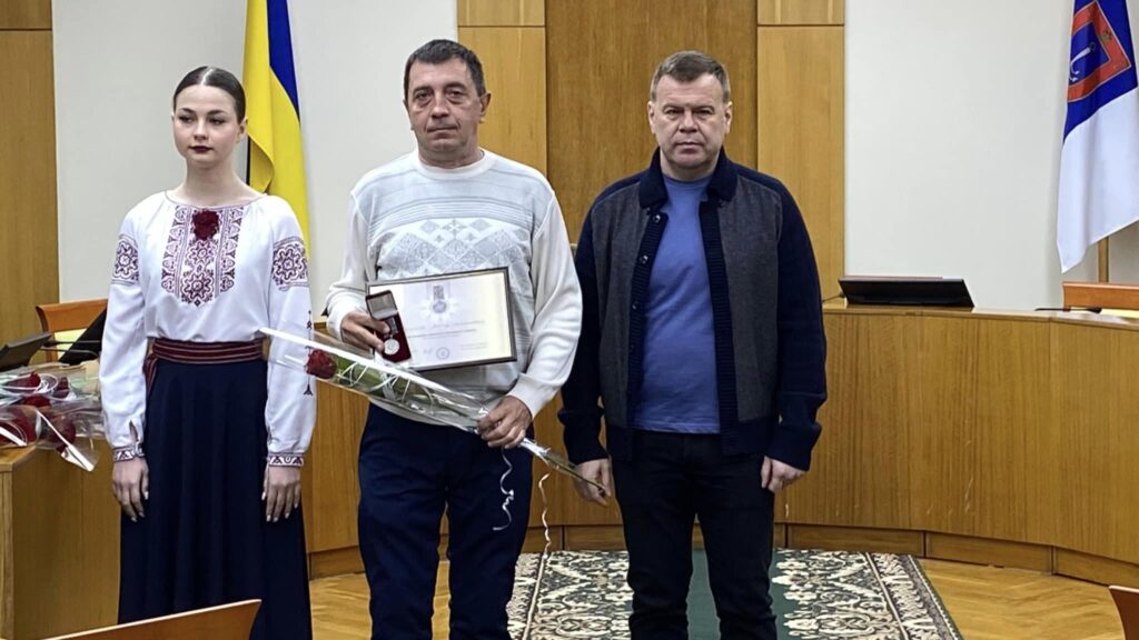 "За оборону Украины": в Одесской области наградили отличием Президента работников энергетического фронта