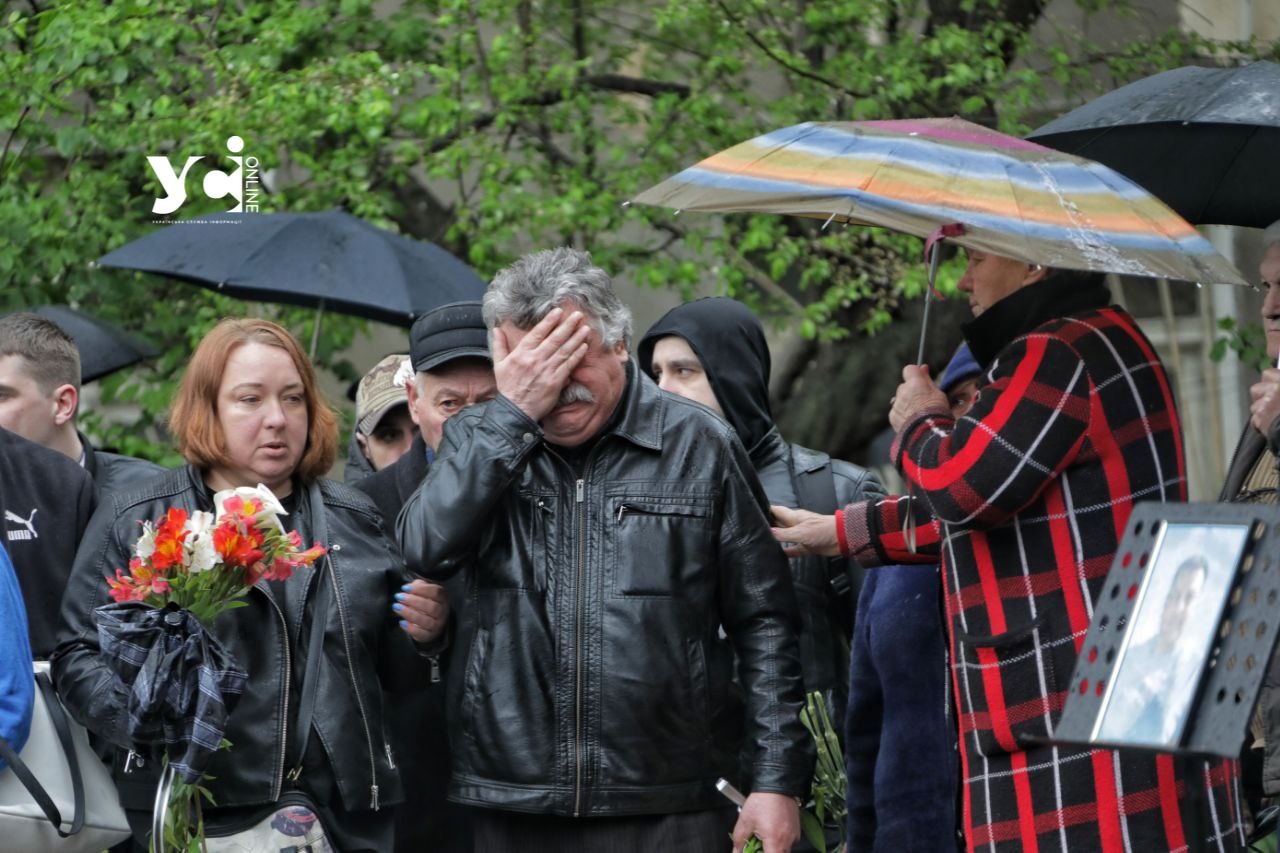 Загинули під Бахмутом та Херсоном: в Одесі попрощалися з трійцею бійців ЗСУ, серед яких - відомий учасник «одеського Євромайдана»