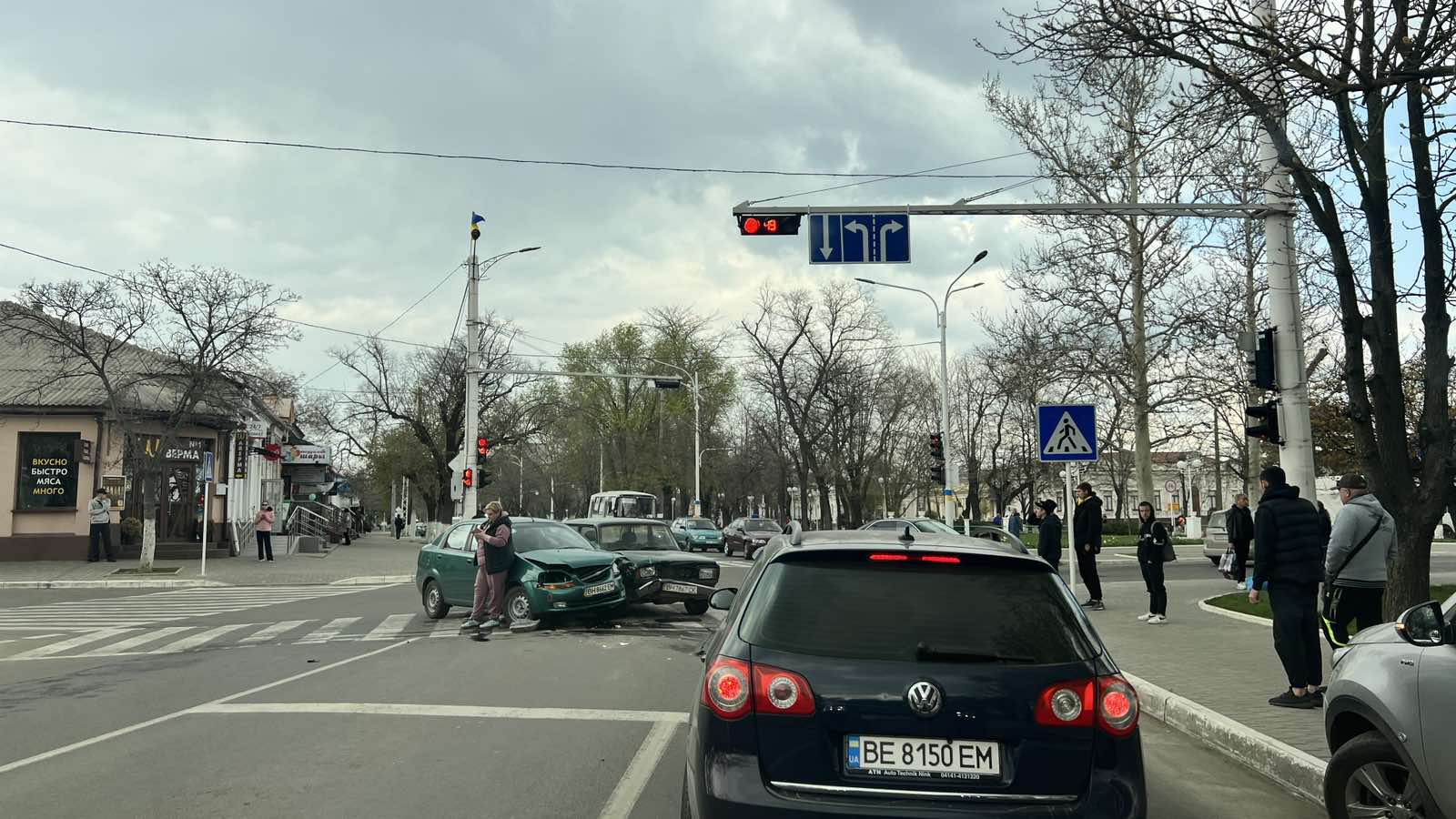 Хтось когось не пропустив: у центрі Ізмаїлу на "зебрі" біля Свято-Покровського собору сталася ДТП