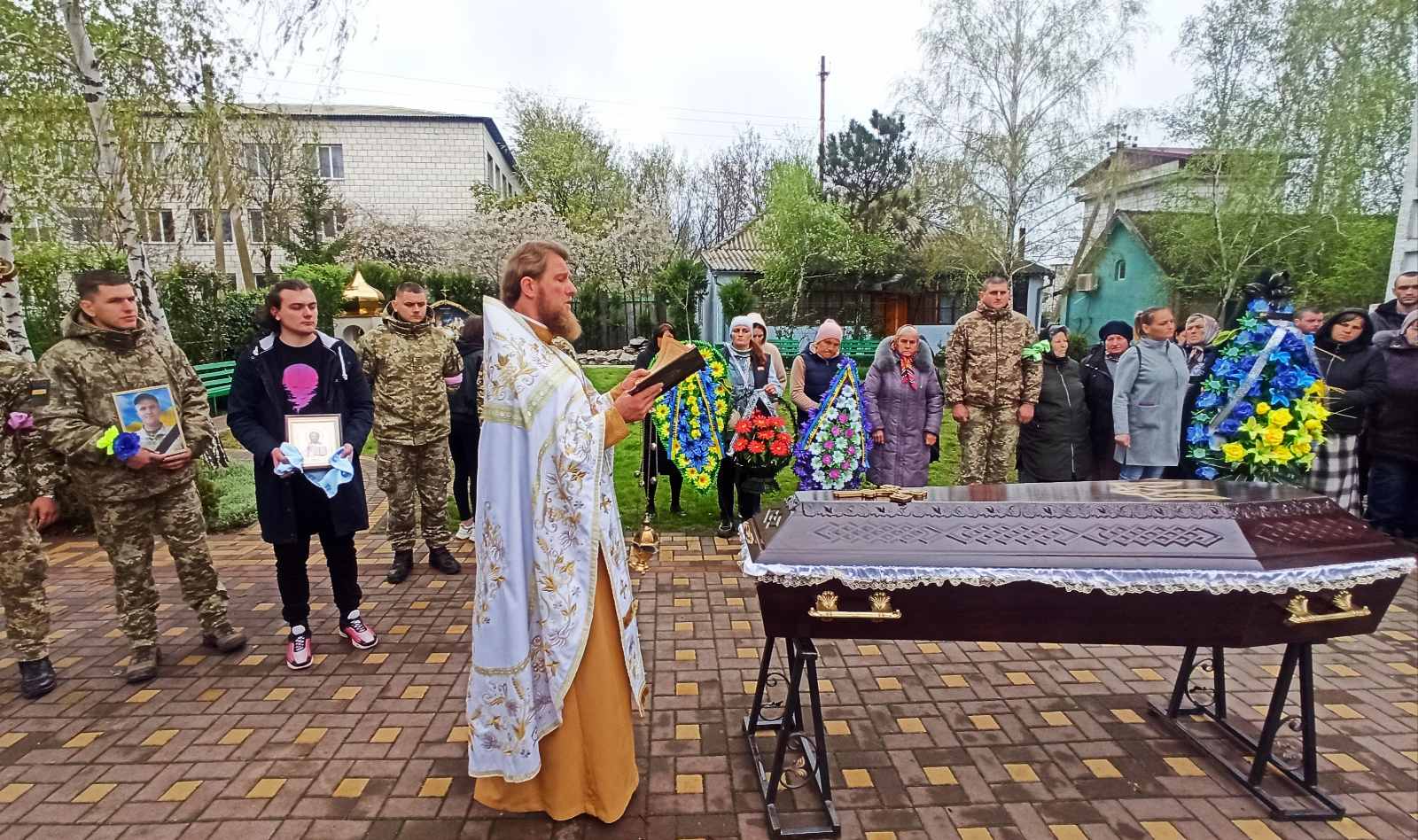 В Кілії відбулося прощання з загиблим Захисником Романом Єфіменко (фото)