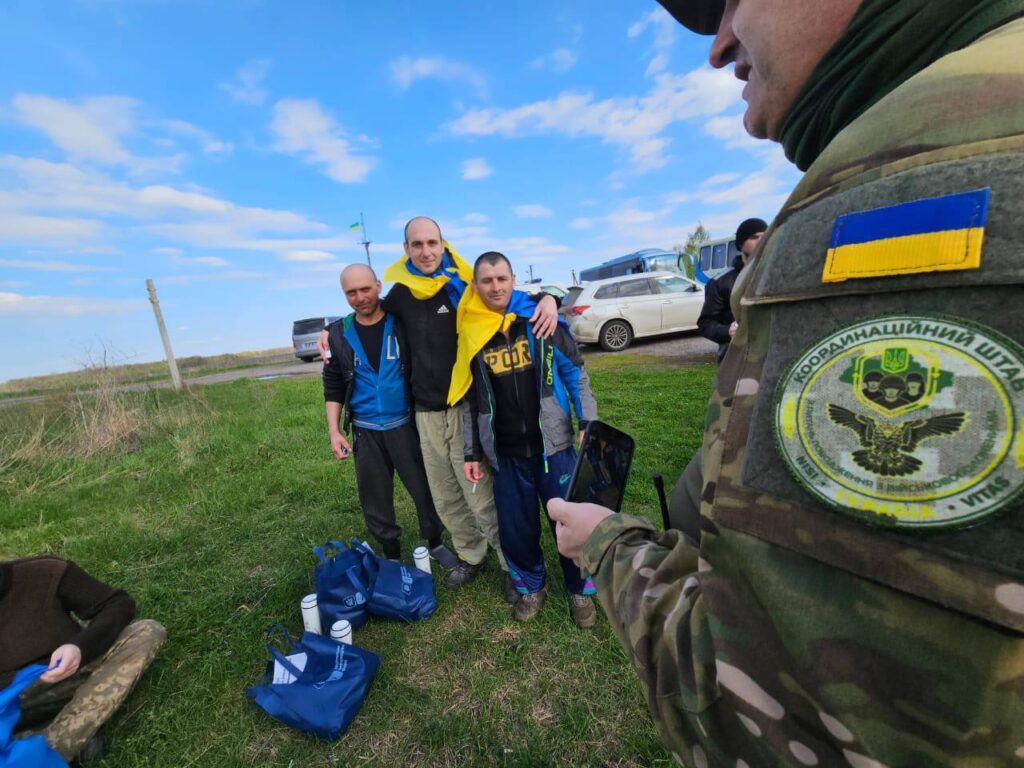 Україна повернула додому ще 44 полонених: серед них військові, прикордонники, нацгвардійці, моряки та цивільні