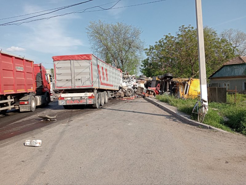 Подробности массового ДТП с фурами в Измаильском районе в Броске: один из водителей грузовиков был пьян