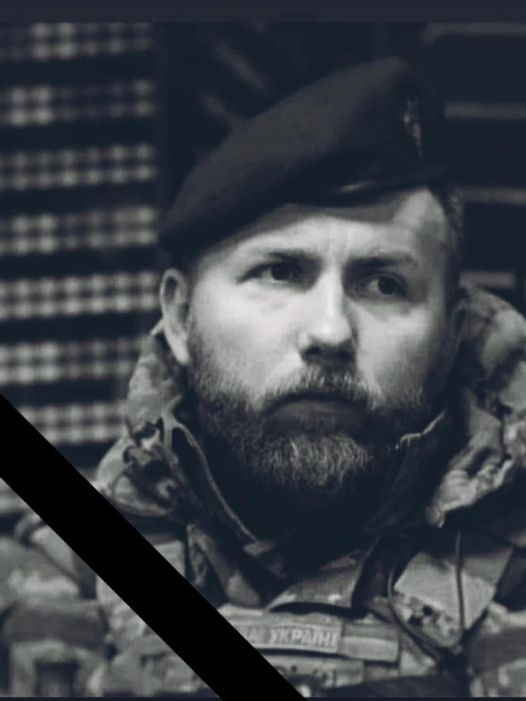 Повернувся з рейсу, щоб захищати Україну від окупантів: в Кілії зустріли загиблого військового медика Романа Воробйова - графік поховання