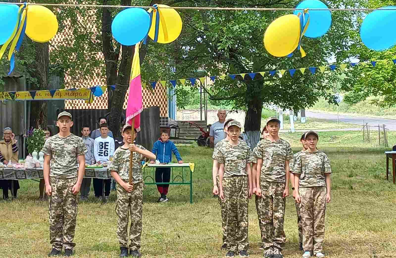 Сила у єднанні: у селі Малоярославець Перший відбувся благодійний ярмарок на підтримку ЗСУ