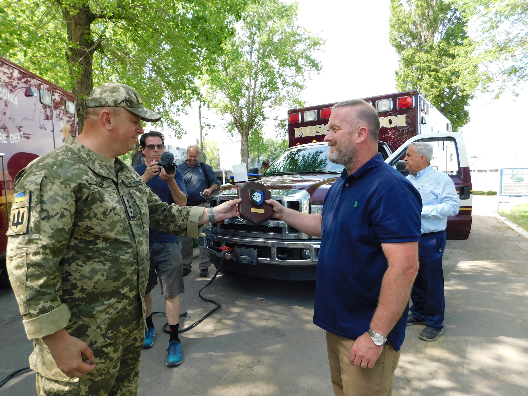 Объединены общей целью: в Белгород-Днестровском медицинское подразделение полка получил автомобиль скорой помощи Freightliner