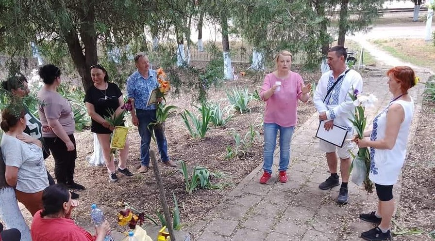 Ирисовый рай в Тузловской общине: прошла традиционная встреча «цветочных фей»