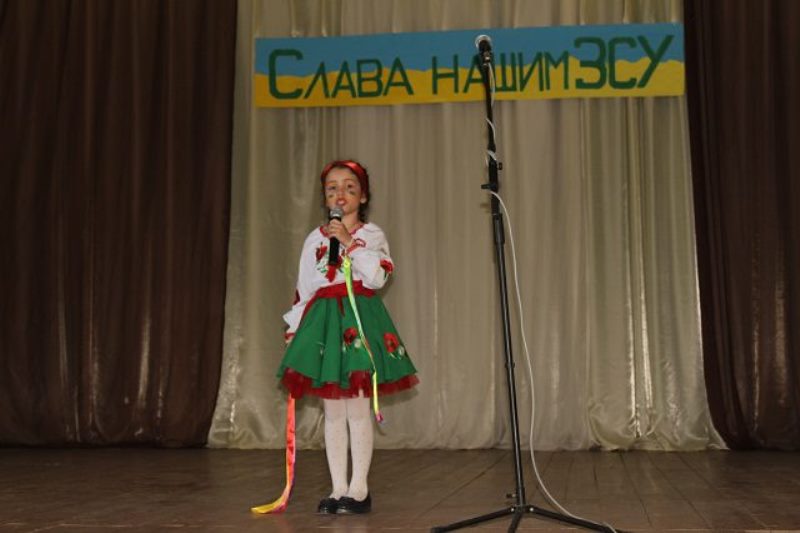 Дети и взрослые Сафьяновской общины своим творчеством и талантом собирали средства для ВСУ