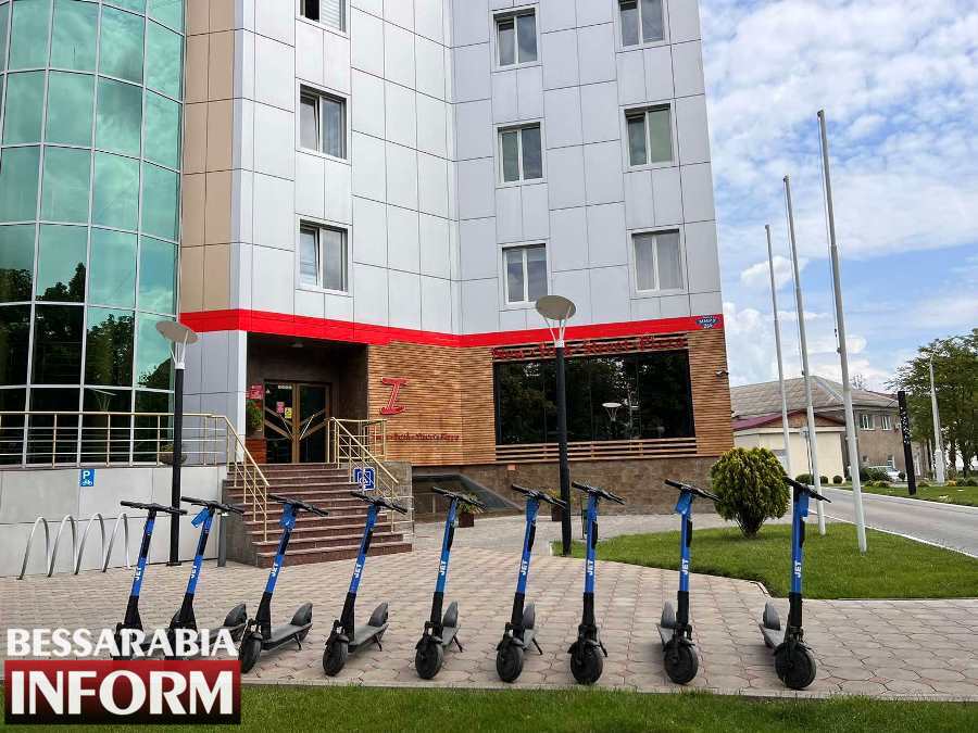 "Боритесь - поборете!": сервис проката электросамокатов возвращается в город Измаил - запрет мэрии остановили из-за суда