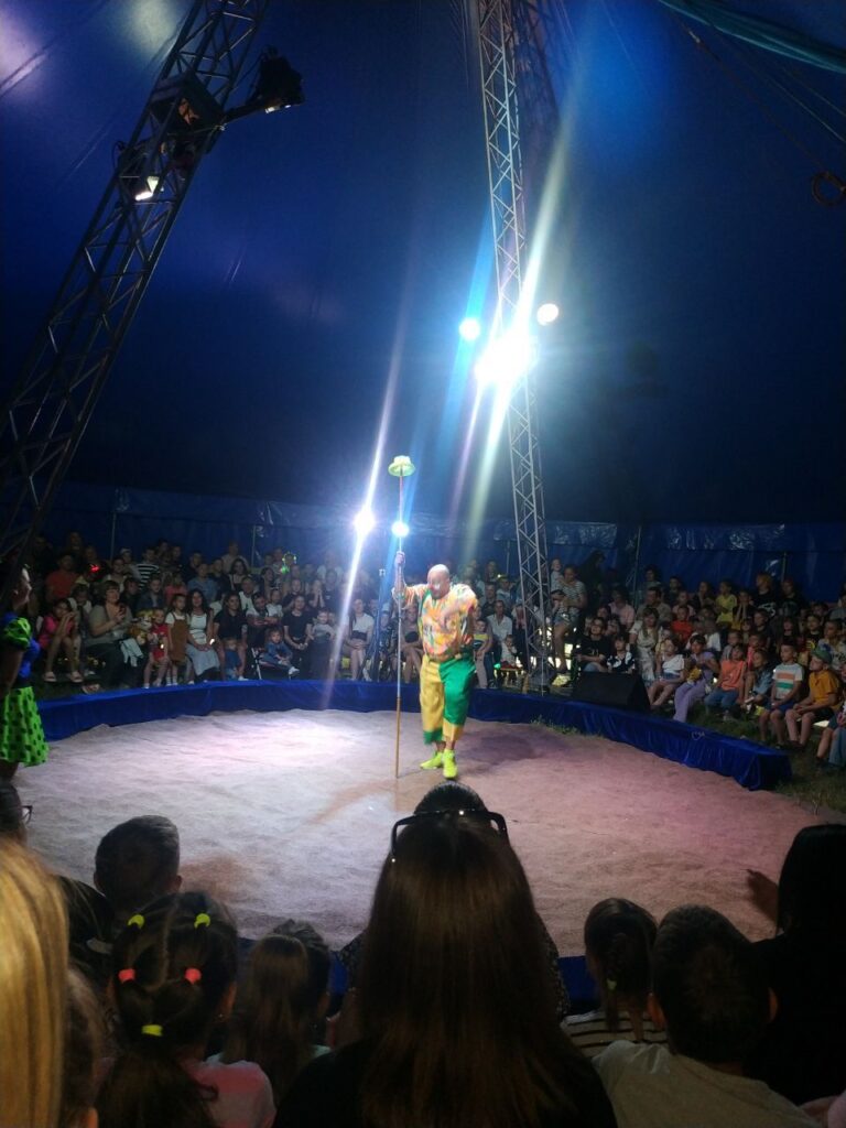 Дозвілля для найвразливіших: в Аккермані діти соціально незахищеної категорії безкоштовно відвідали цирк