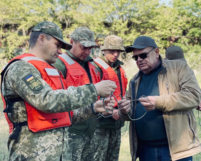 В Ізмаїлі військовослужбовців кількох прикордонних загонів навчили управляти прикордонними катерами і в'язати морські вузли