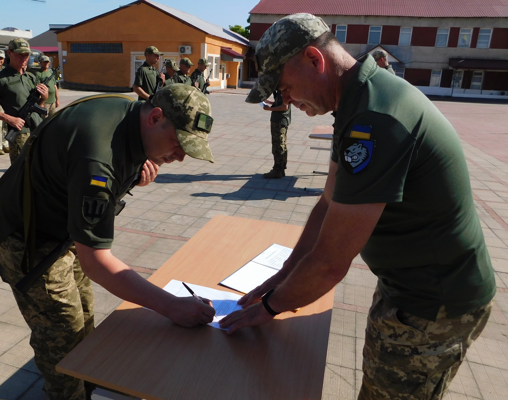 Пишаємося чоловіками Бессарабії: у найскладніші часи на захист України - військовослужбовці урочисто прийняли Присягу