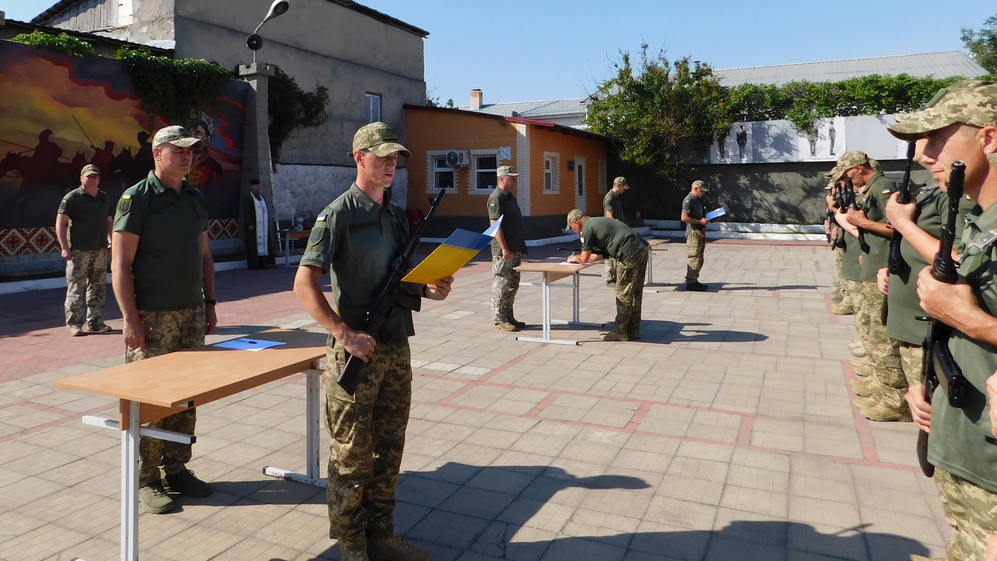 Пишаємося чоловіками Бессарабії: у найскладніші часи на захист України - військовослужбовці урочисто прийняли Присягу