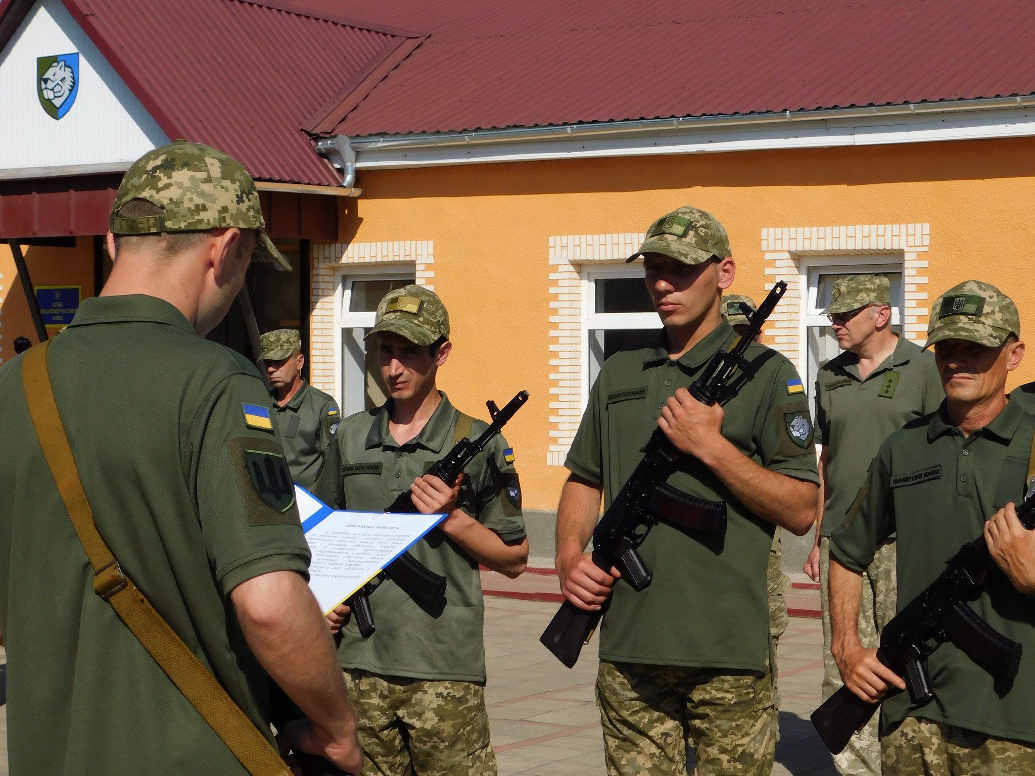 Пишаємося чоловіками Бессарабії: у найскладніші часи на захист України - військовослужбовці урочисто прийняли Присягу