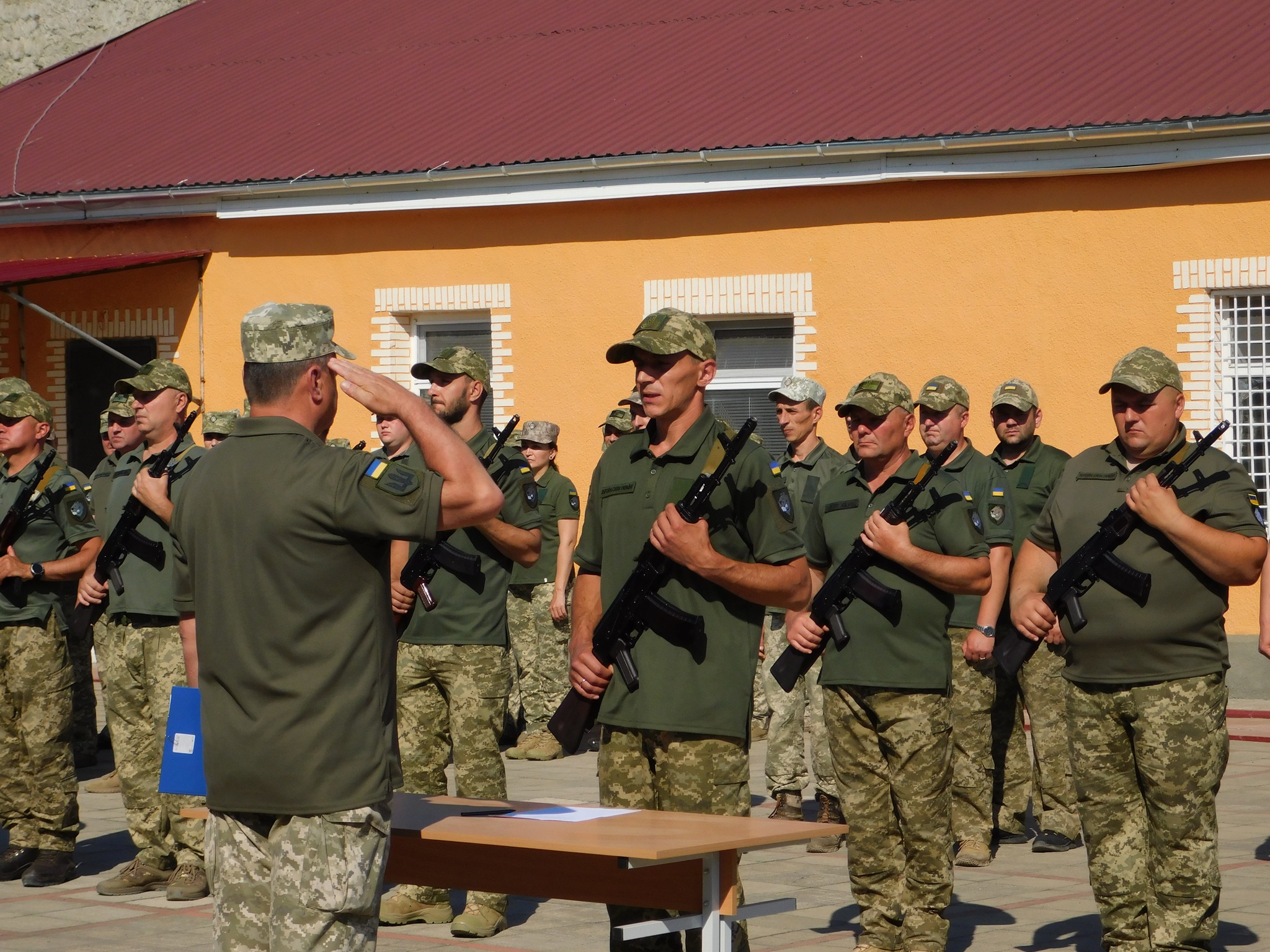 Пишаємося чоловіками Бессарабії: у найскладніші часи на захист України - військовослужбовці урочисто прийняли Присягу