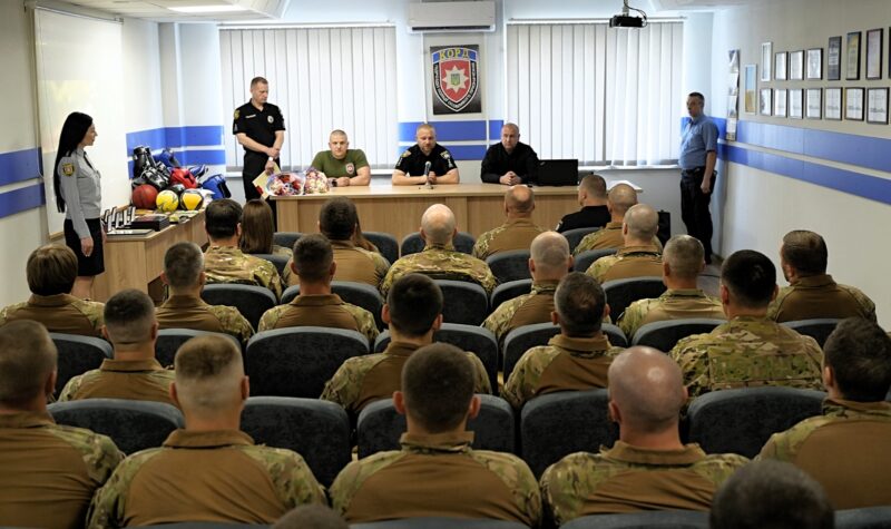 Спецназовцы - первые там, где повышена опасность: в Одесской области поздравили с профессиональным праздником бойцов "КОРДа"