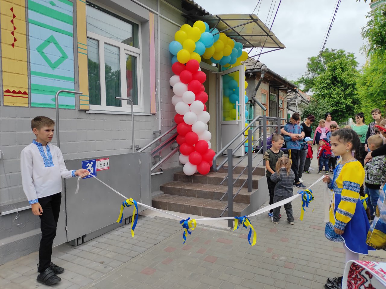 У Вилківській громаді в один день відкрились одразу три бібліохаби