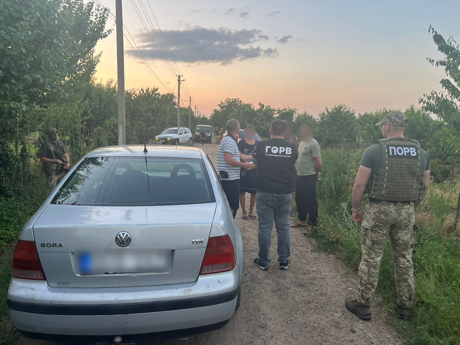 Ухилянти мали на резиновому матраці втекти до Придністров'я: прикордонники Бессарабії допомогли затримати організатора сумнівного "туру" за 4,5 тисячі доларів