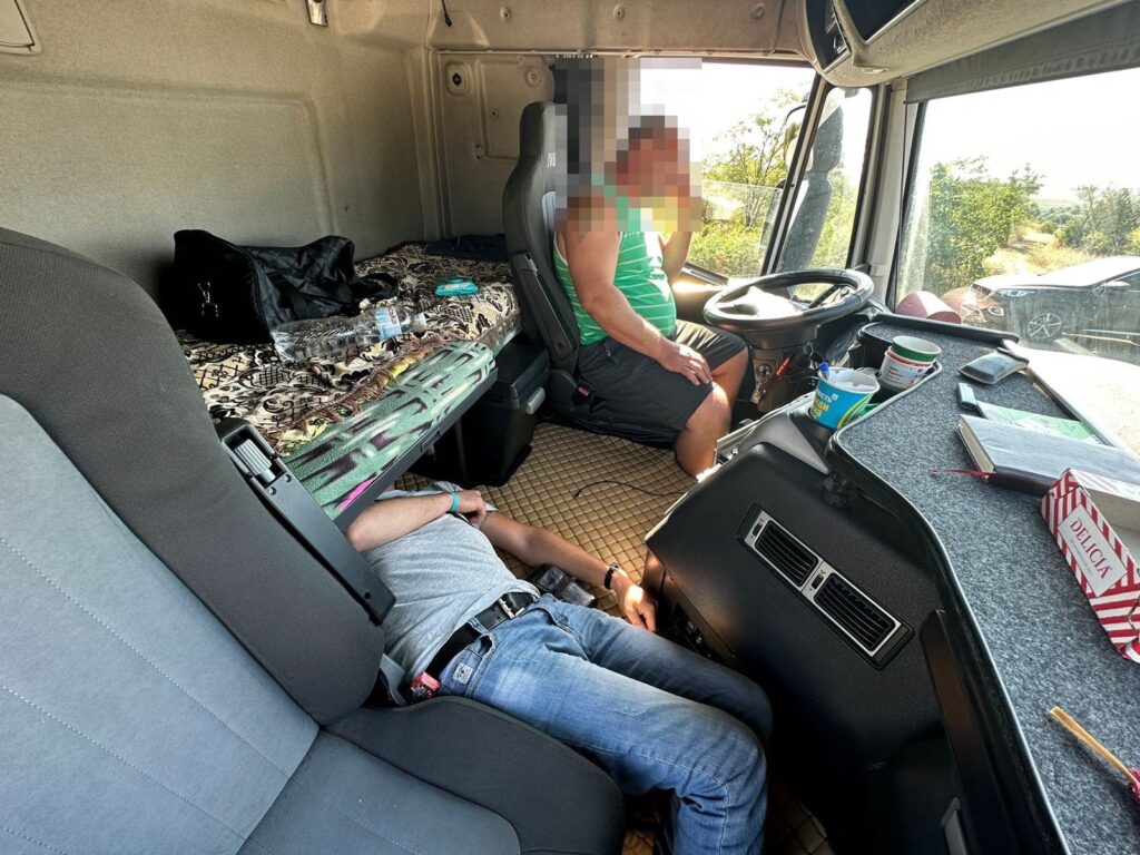 Аккерманські прикордонники завадили ухилянту перетнути кордон на вантажному таксі