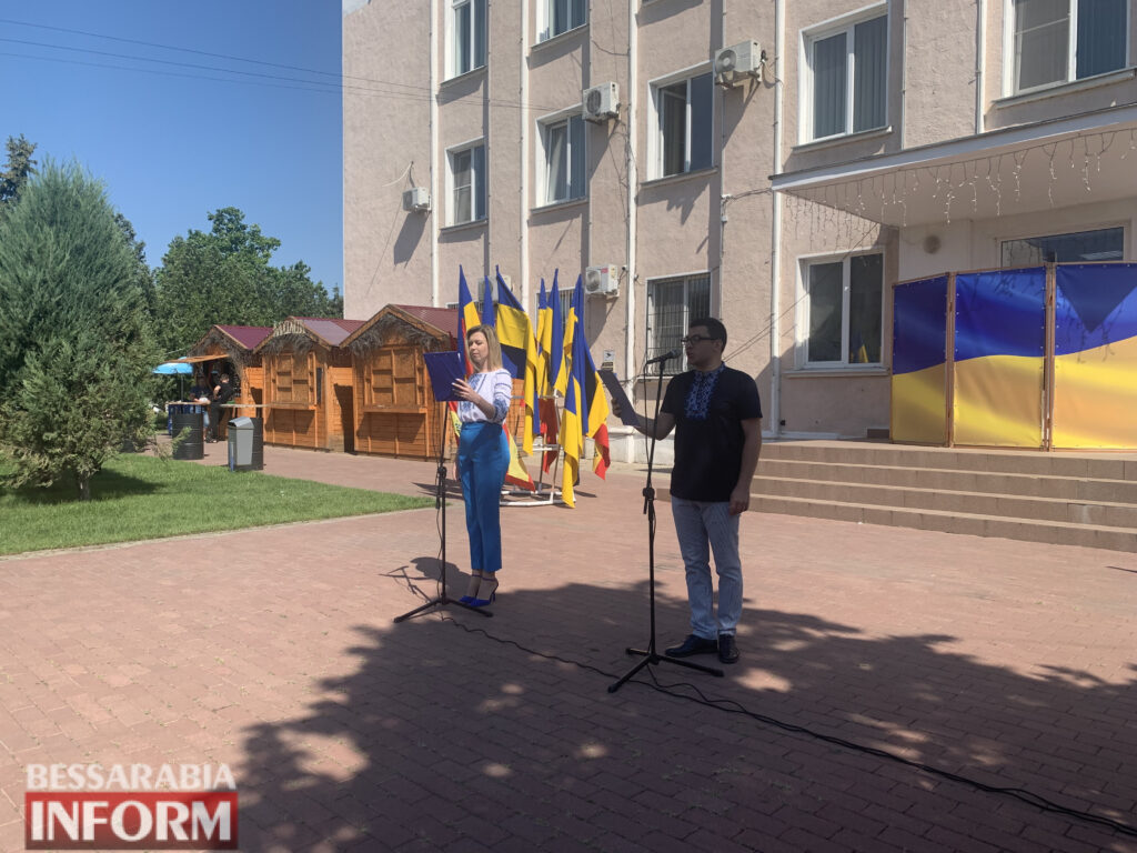 До свята воїнів трьох стихій: над Білгородом-Дністровським замайорів прапор Військово-Морських Сил України