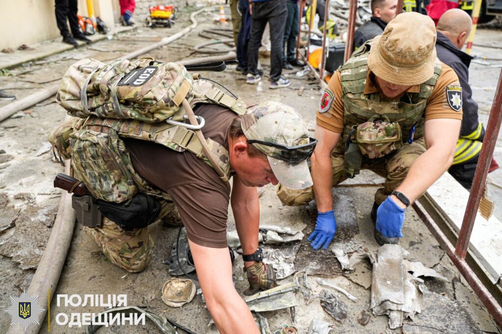 Двоє людей, які постраждали внаслідок атаки рашистів на Одесу, знаходяться у реанімації