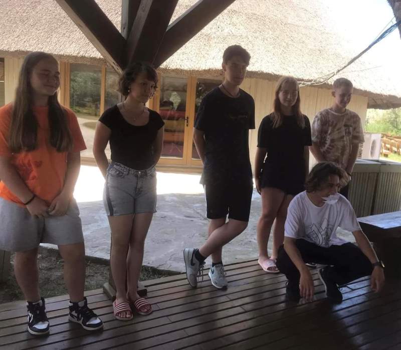 П'ять днів без війни: талановиті діти з Вилкового в рамках проєкту Rewilding «Шлях життя пелікана» відвідали румунську дельту Дунаю