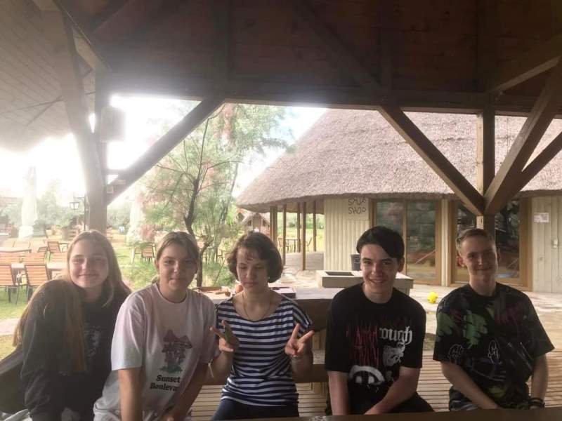 П'ять днів без війни: талановиті діти з Вилкового в рамках проєкту Rewilding «Шлях життя пелікана» відвідали румунську дельту Дунаю