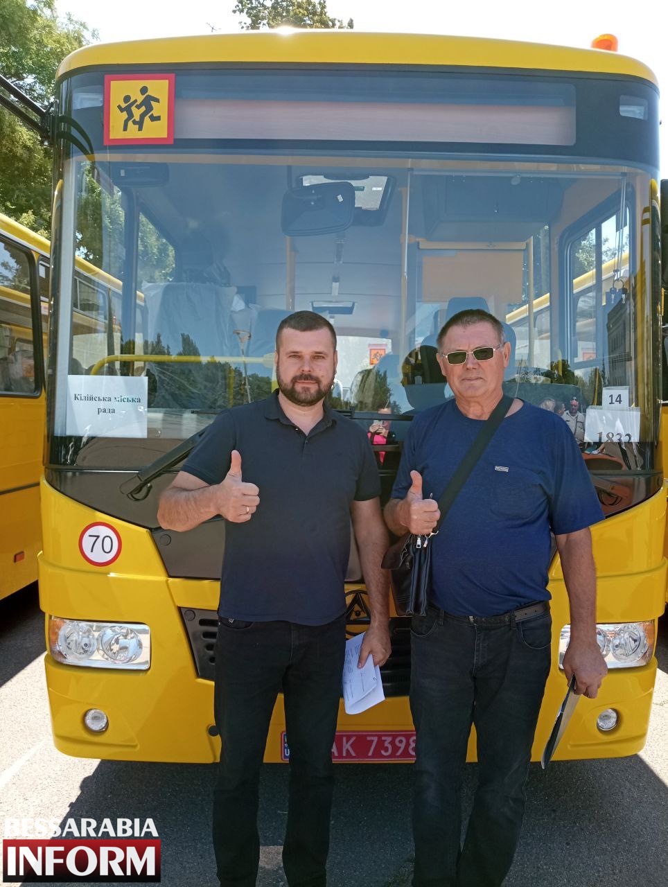 До Бессарабії сьогодні виїхали новенькі шкільні автобуси - яким громадам пощастило їх отримати