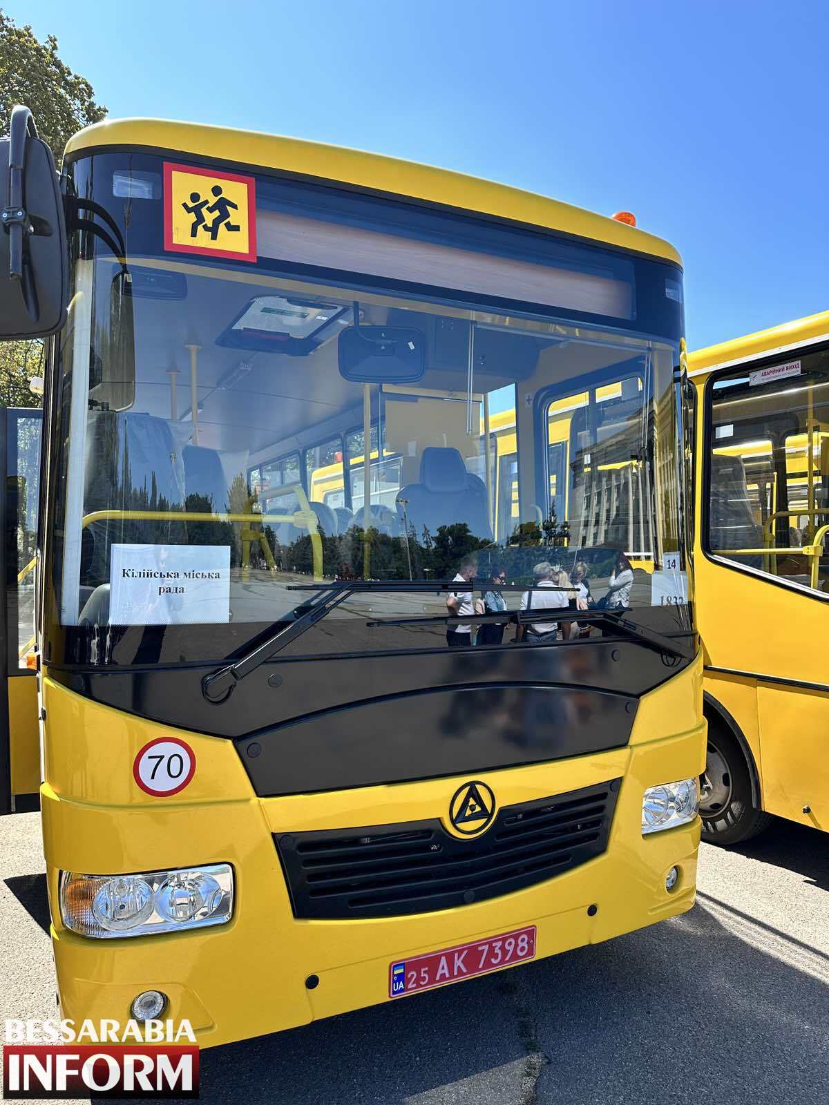 В Бессарабию сегодня выехали новенькие школьные автобусы – каким общинам удалось их получить