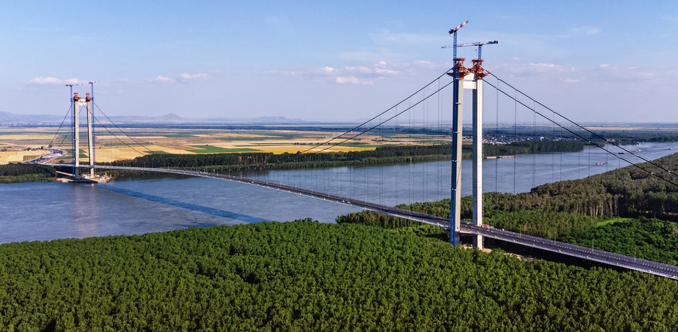 За 100 км від Ізмаїлу запрацював найдовший міст над Дунаєм у румунській Бреїлі - як він виглядає сьогодні