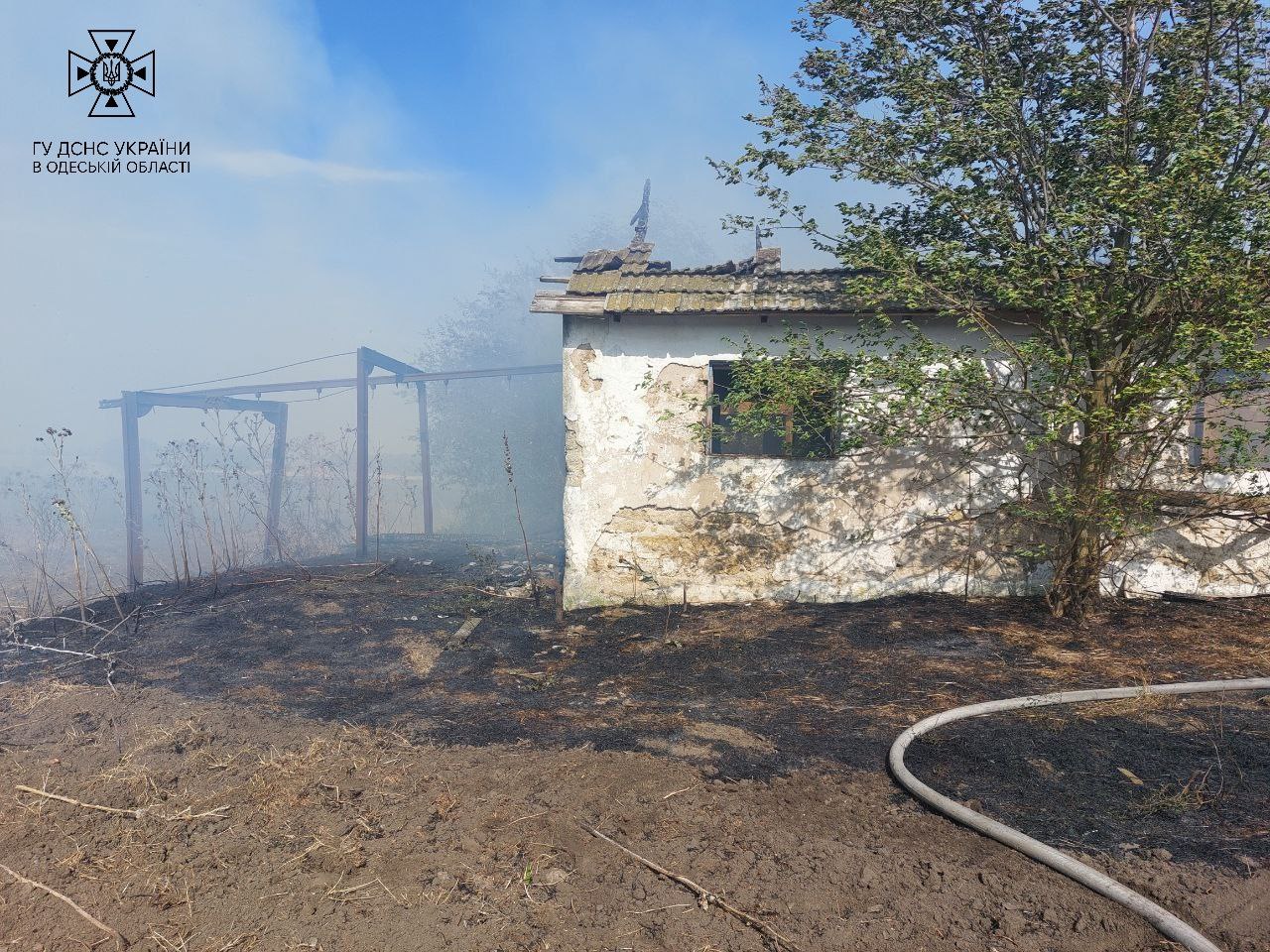 У Білгород-Дністровському районі горіло сіносховище