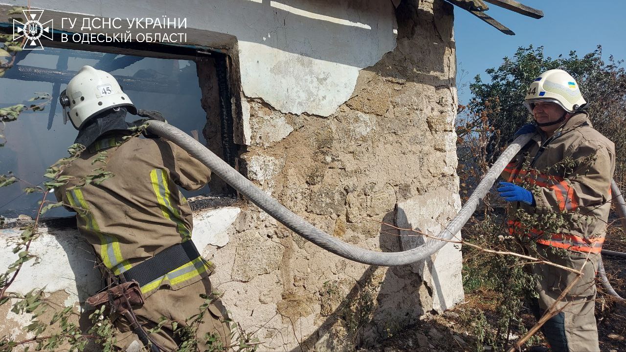 У Білгород-Дністровському районі горіло сіносховище